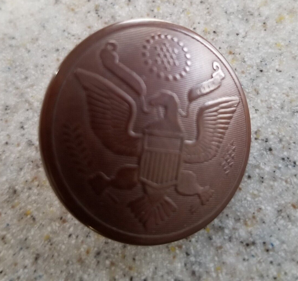 US Army WW1  Vegetable Ivory Brown 7/8” Shank Button