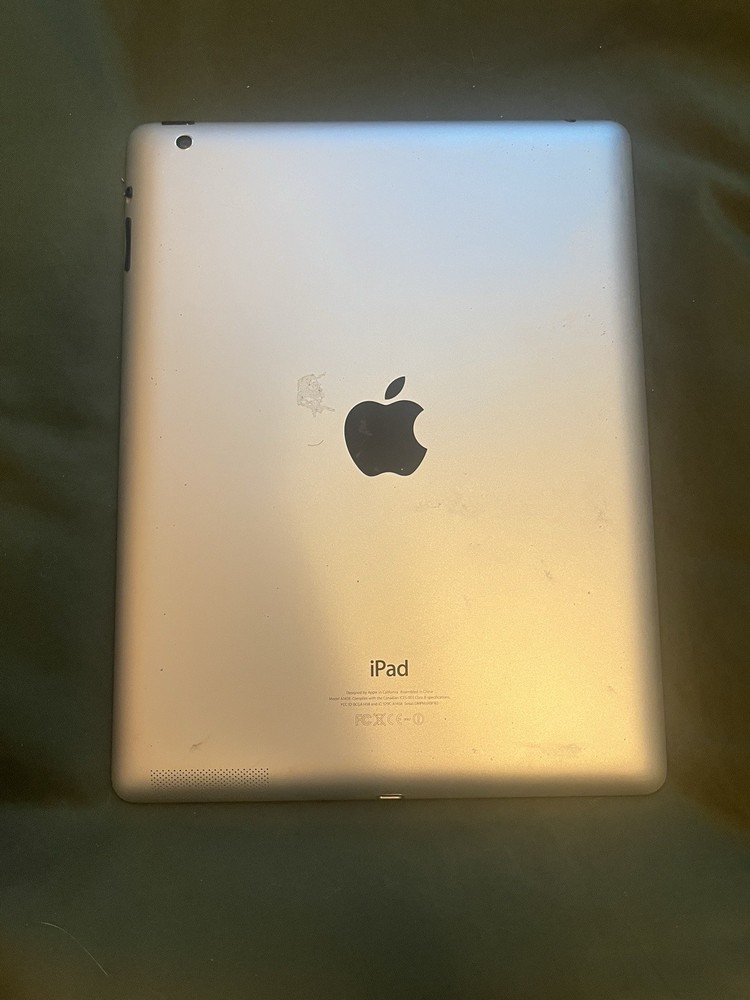 Apple iPad -Good Condition-no Charger/Case Included-Fully rested-no bundle