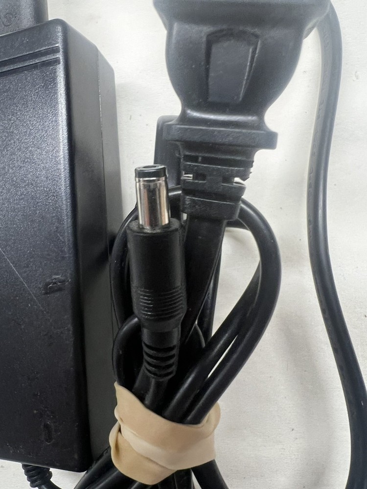 ADAPTOR AC Adapter WT1502500 15V 2.5A Power Supply