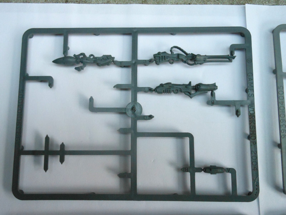 Warhammer 40k Eldar Heavy Weapons Bits incomplete sprues