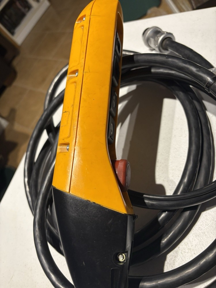 Kito SWD2110AD2 SWD2 Hoist Remote CONTROLLER CABLE 8 PIN USED