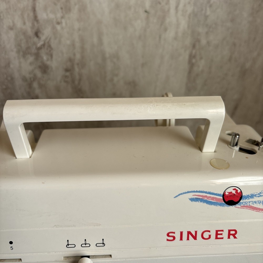 SINGER 2517C Sewing Machine - Zigzag Free Arm - 17 Functions, Accessories Tested