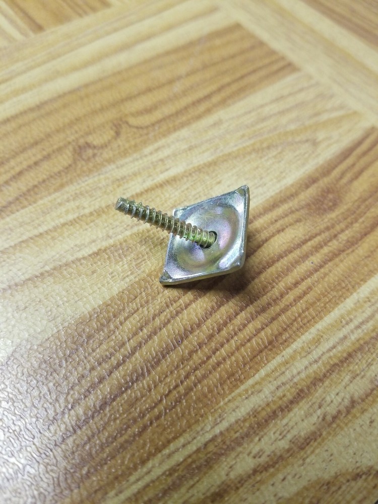 Fisher 634 Quad Receiver Bottom Support Screw