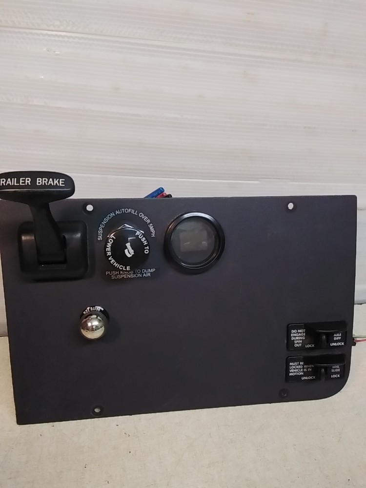 Freightliner Cascadia Dash Switch Panel Assembly