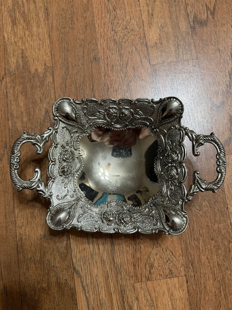 SILVER FOOTED DISH WITH HANDLES STUDIO SILVERSMITHS