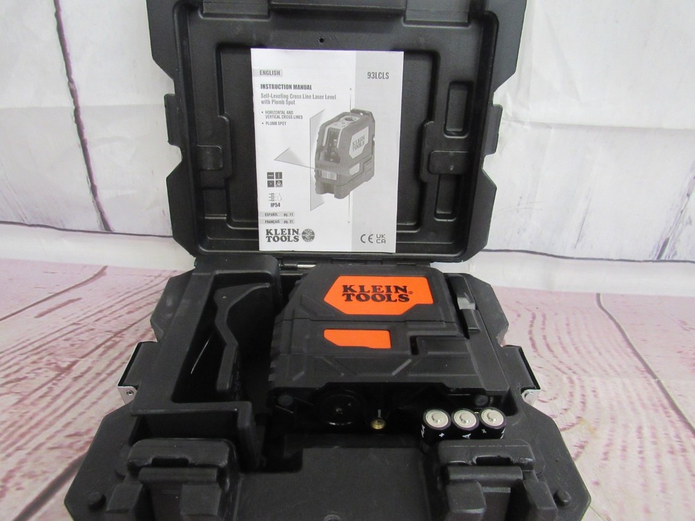 Klein Tools, 93LCLS, Self Leveling Cross Line Laser Level, with case