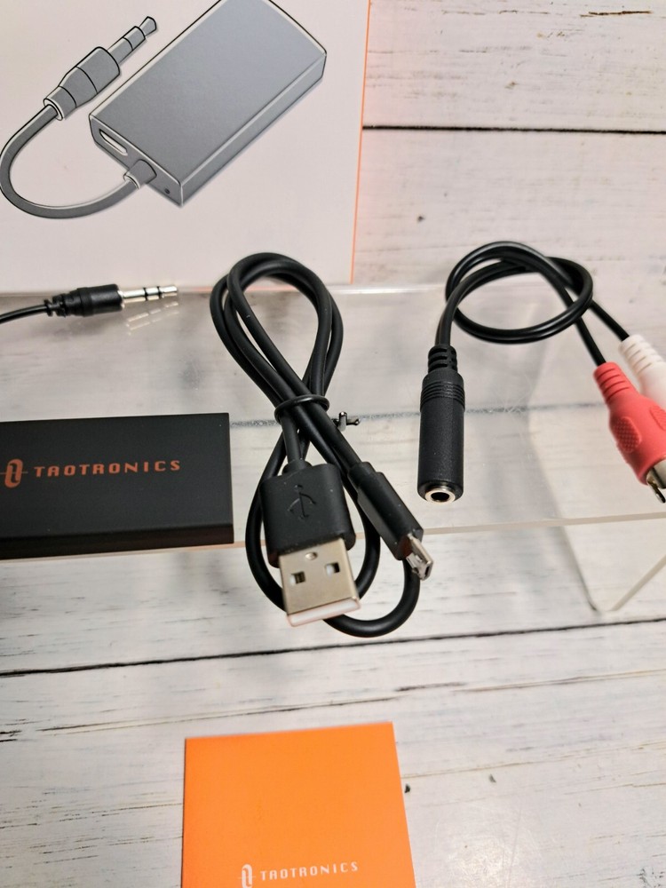 Portable Bluetooth Transmitter for TV Wireless Audio Adapter Connected to 3.5m