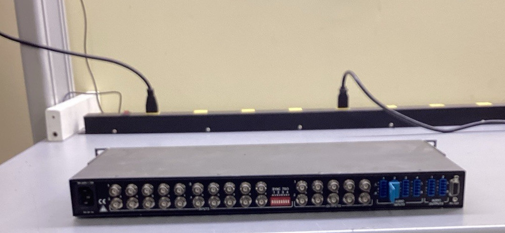 Extron CrossPoint 300 42 HVA MATRIX SWITCHER