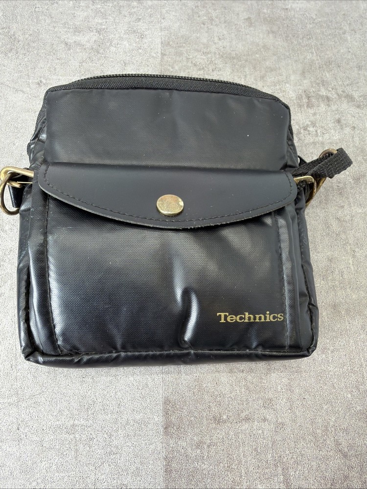 Technics SL-XP300 Portable CD Player - Working