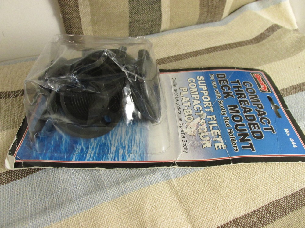 Scotty Compact Threaded Round Deck Mount #444 New In Package