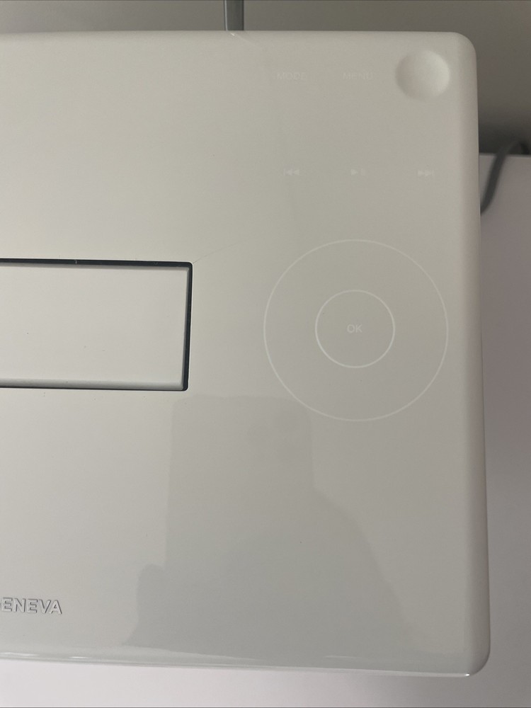 Geneva Sound System Model S White