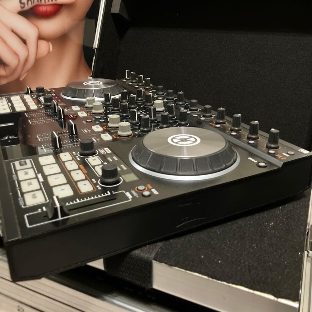 Native Instruments Traktor Kontrol S4 MK2 Good GP