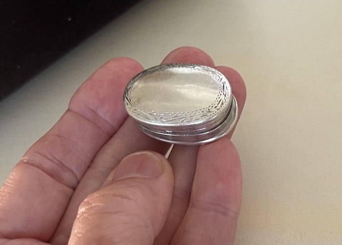 Oval Snuff Box / Pill container , Sterling Silver marked 925 Victorian antique