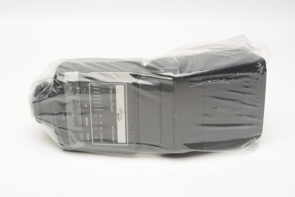 Altura AP-FLS-UNV1 Flash bundle w/Diffuser, manual, stand, remote