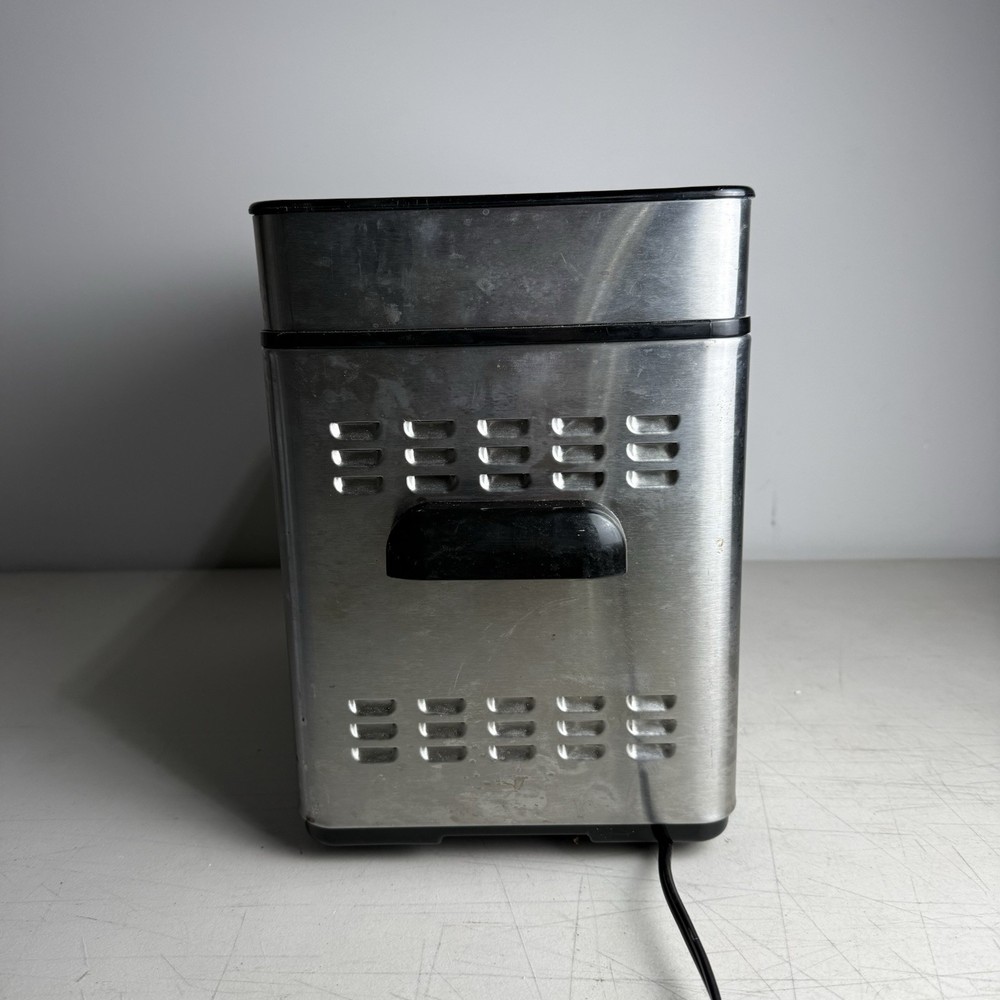 Cuisinart Stainless Steel 2 LB Automatic Programmable Bread Maker CBK-100