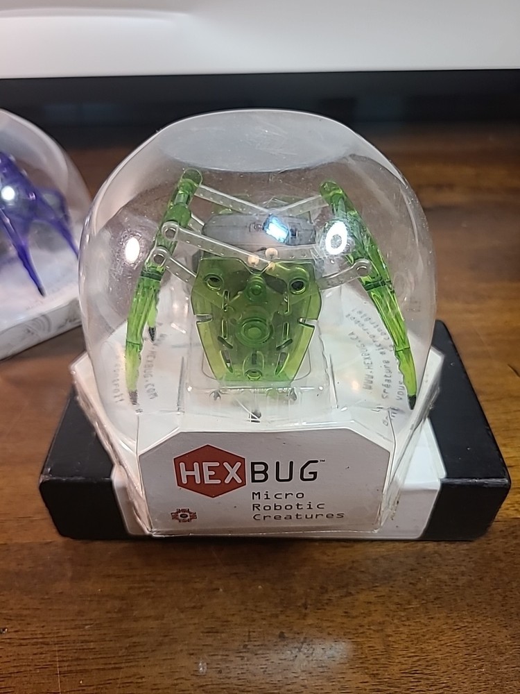 HexBug Micro Robotic Creature NEW In Original Packaging. READ.