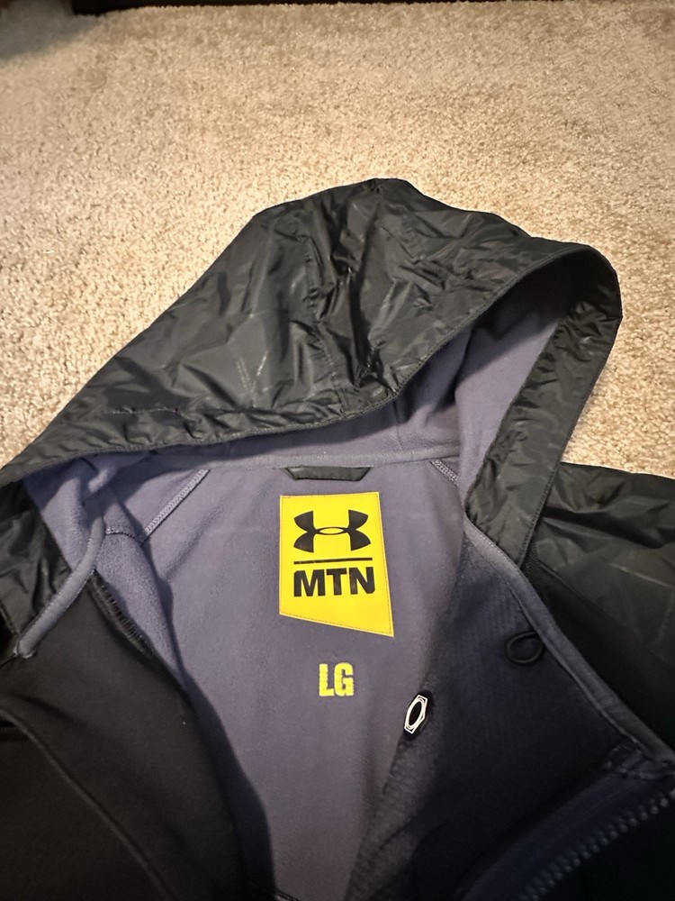 Large Under Armor quarantine Men’s Jacket