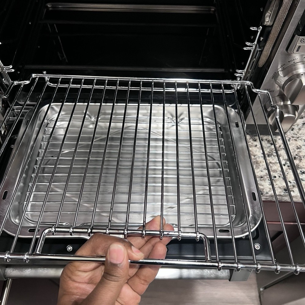 Wolf Gourmet Countertop Convection Toaster Oven Stainless Silver Knobs WGCO120S