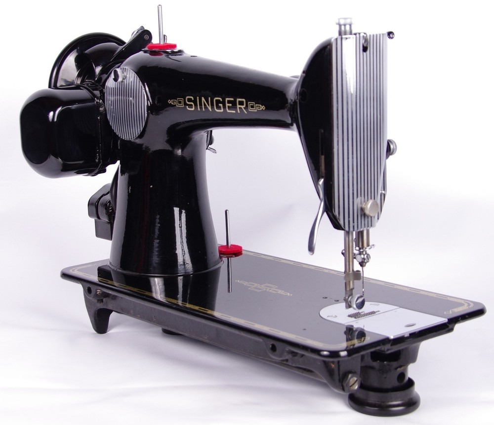 SINGER 201-2 Sewing Machine - Professionally Restored & Adjusted.