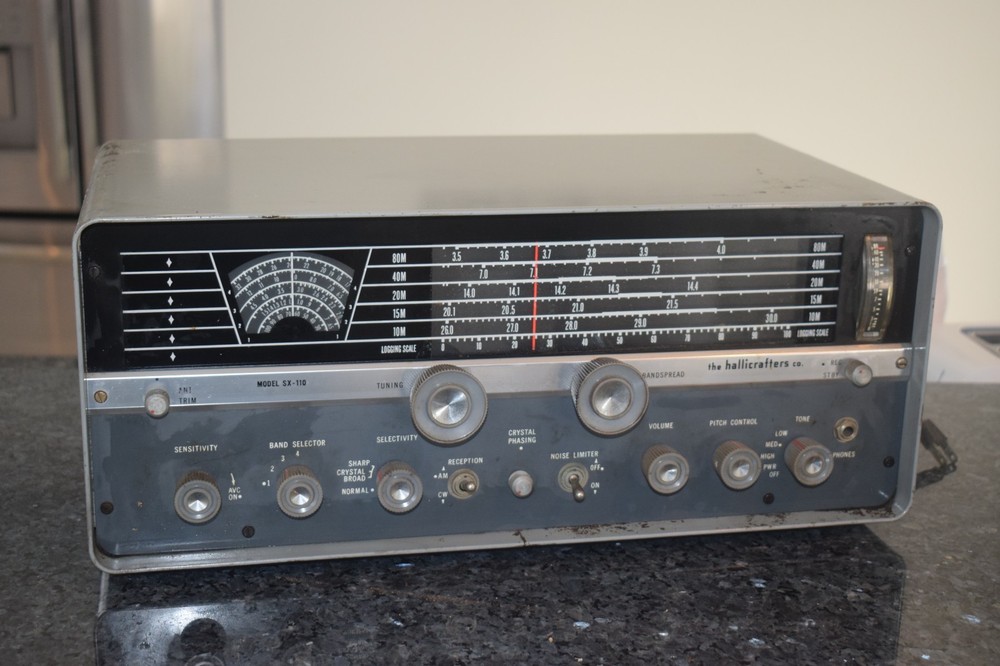 Hallicrafters SX-110 Vintage SWL/Ham Receiver