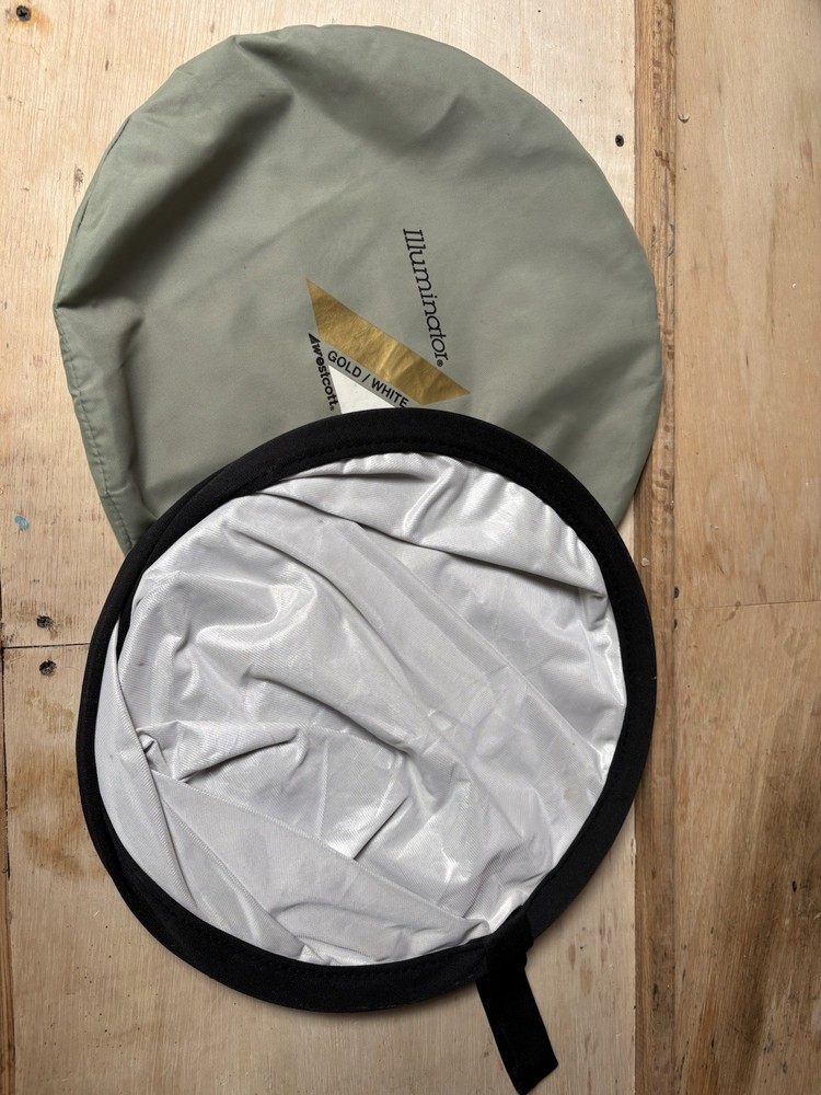 Westcott Illuminator Reflector Panel 38” Gold/Silver