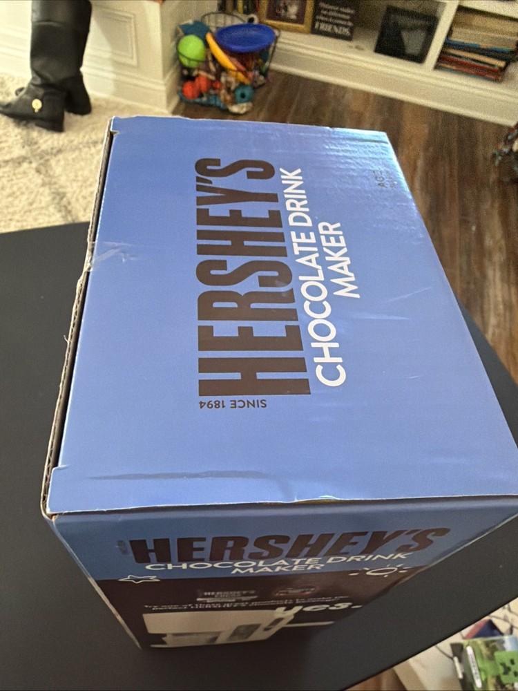 Hershey's Chocolate Drink Maker Includes Machine & 2 Paper Cups New/Sealed