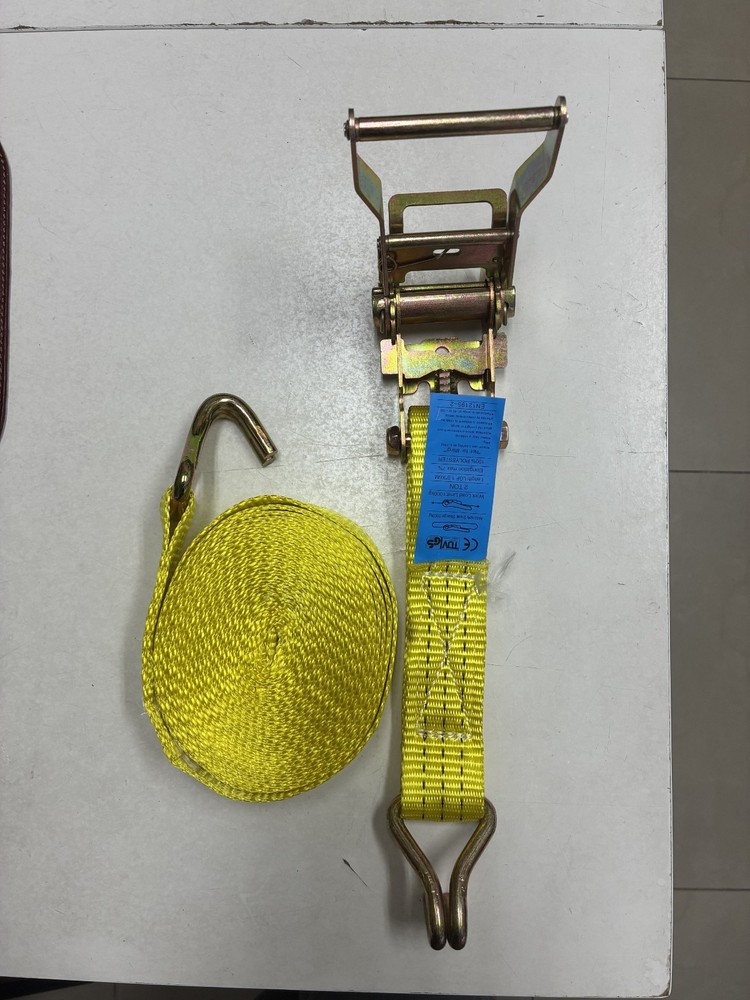 Ratchet and straps set