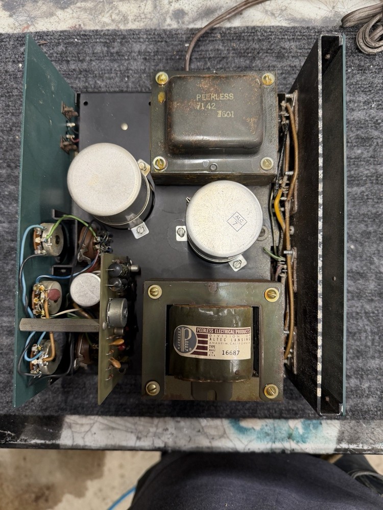 RARE Altec 351 PW Solid State Power Amplifier - Powers On - Parts Only