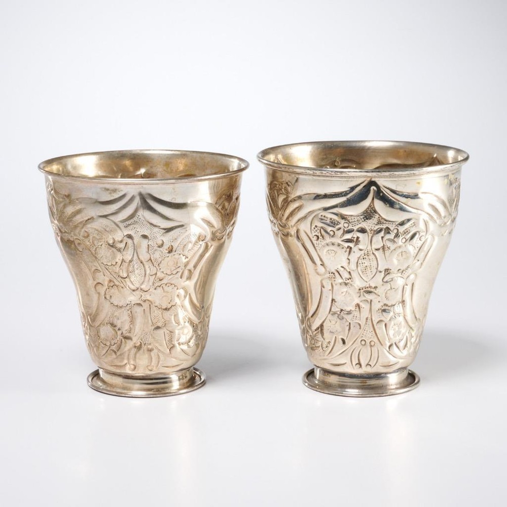 Twos Company Vintage Silverplate Embossed Goblet Tumblers Vases 4"