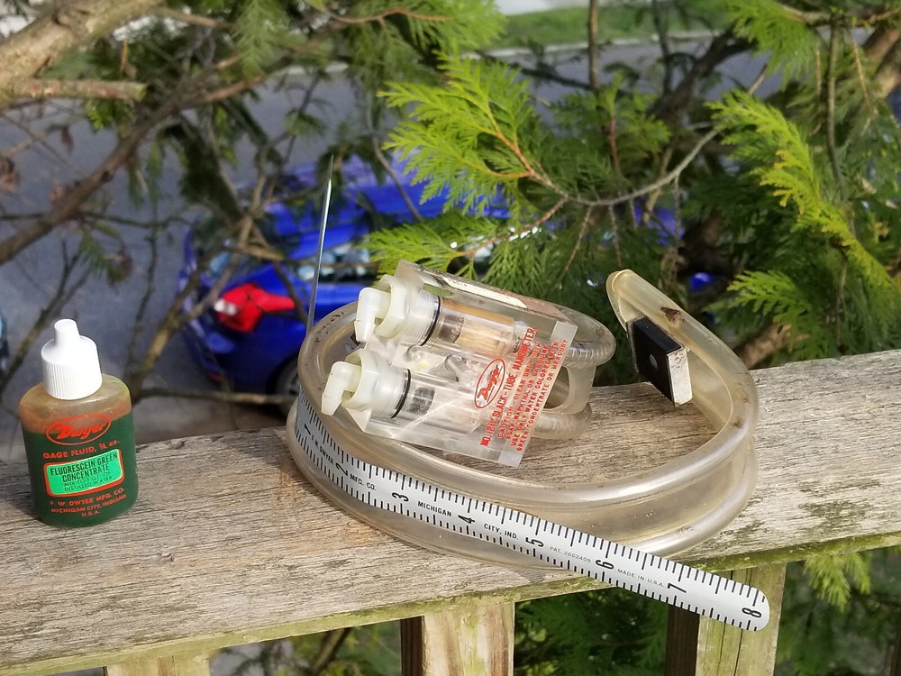 SLACK TUBE MANOMETER DWYER 1211