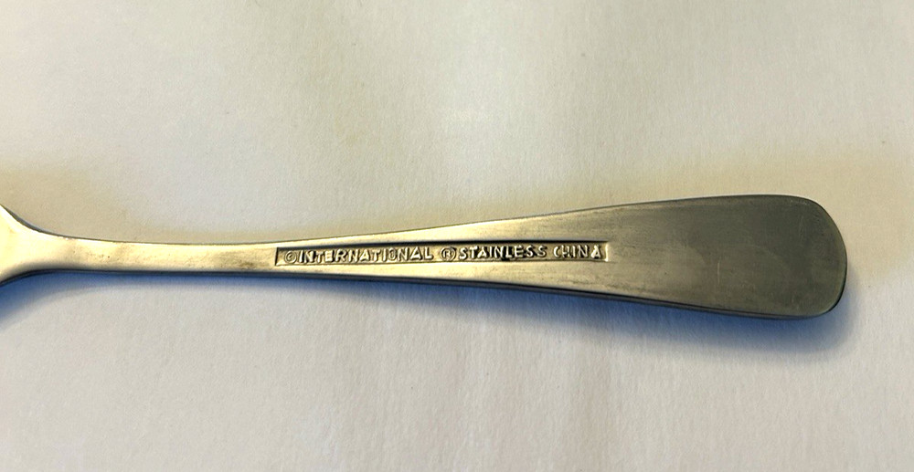 Butter Knife Larchmont Pattern Pre-Owned