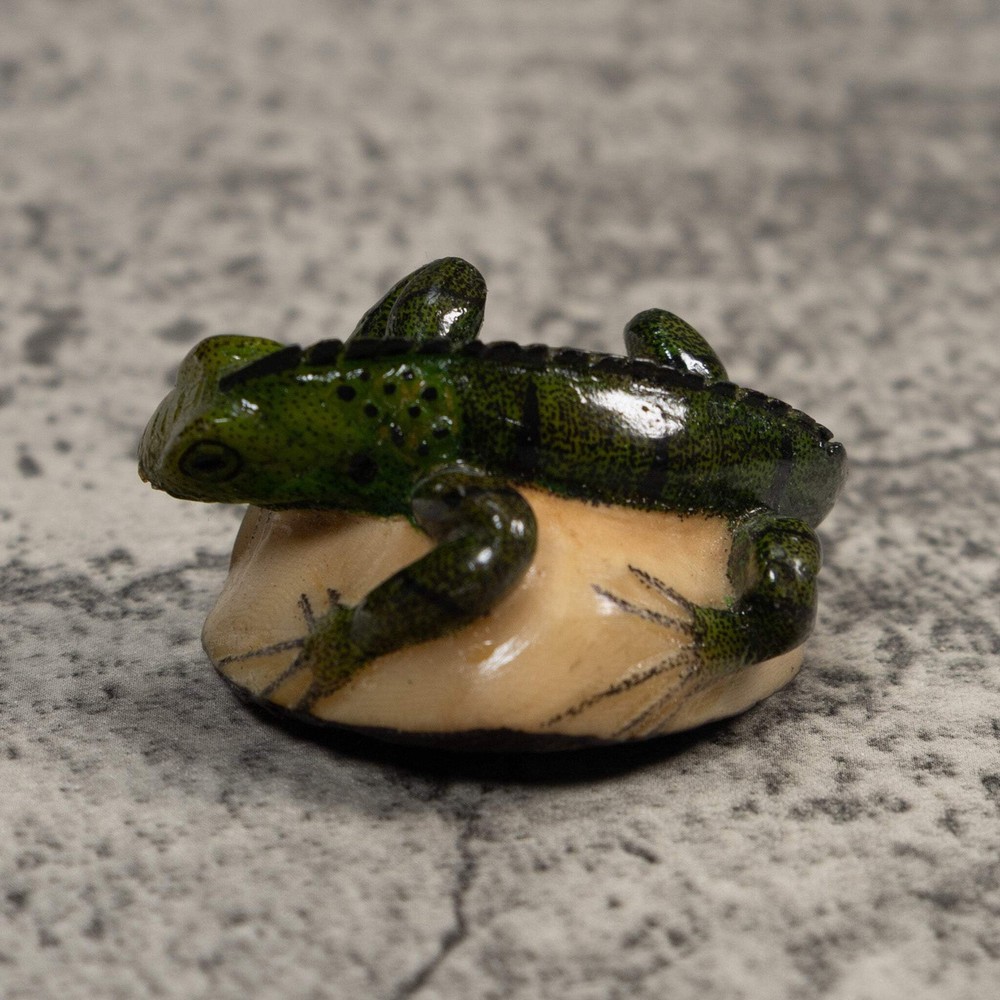 Green Iguana Lizard Tagua Carving