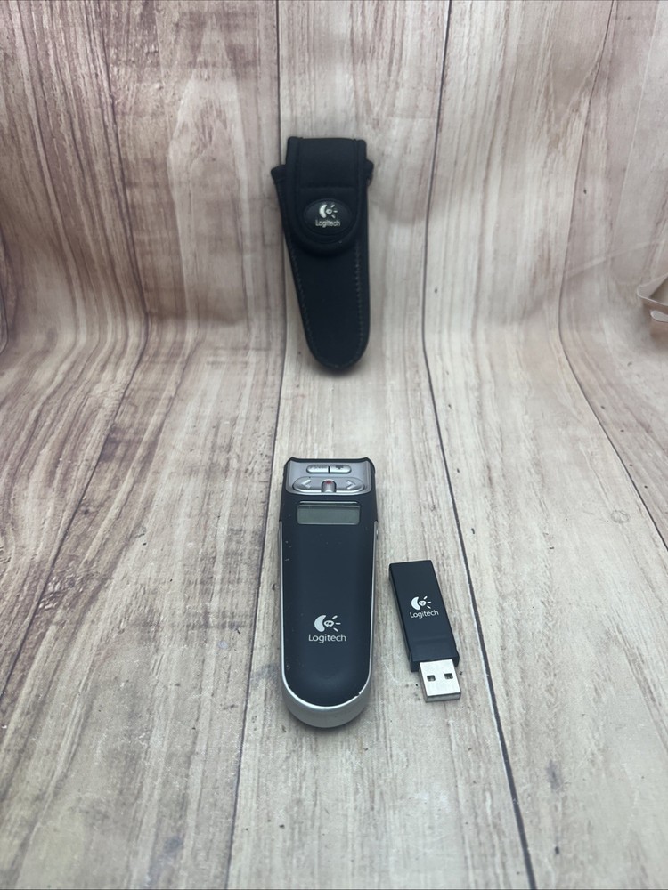 Logitech Cordless 2.4 GHz Presenter Laser Pointer R-R85