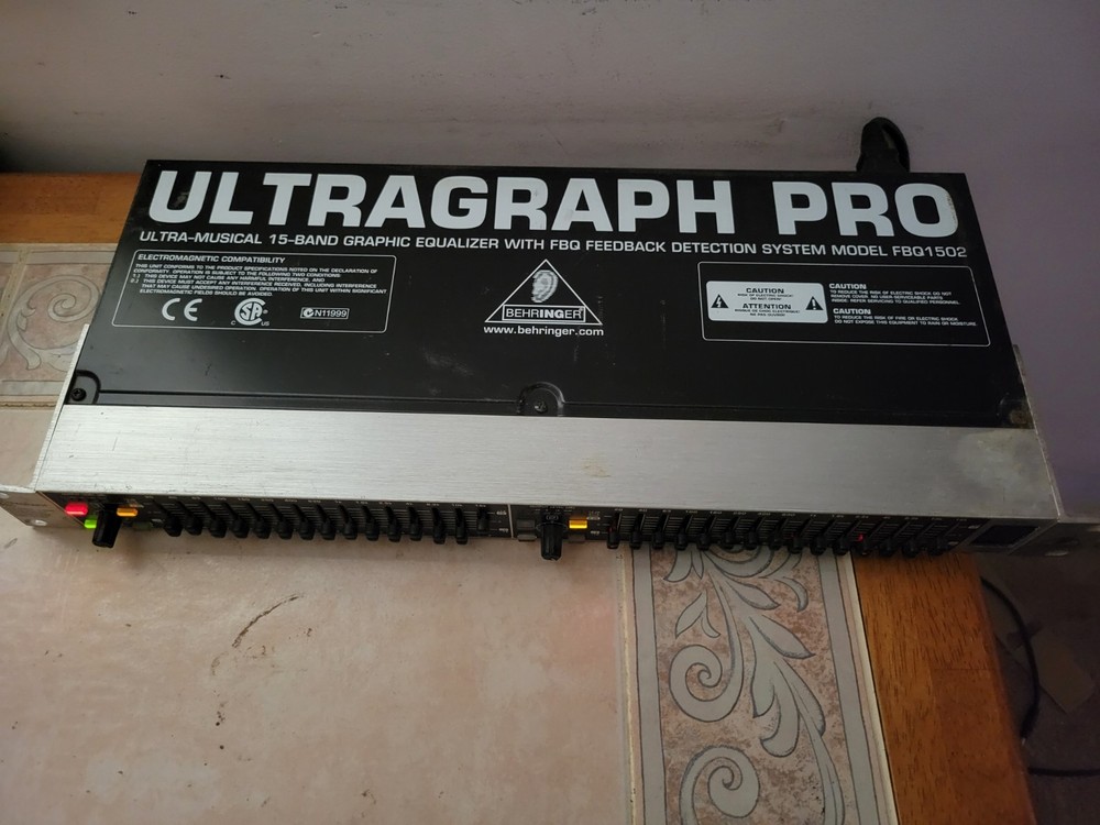 Behringer FBQ1502HD Graphic Equalizer 2-Channel Rack Mount Feedback Detection