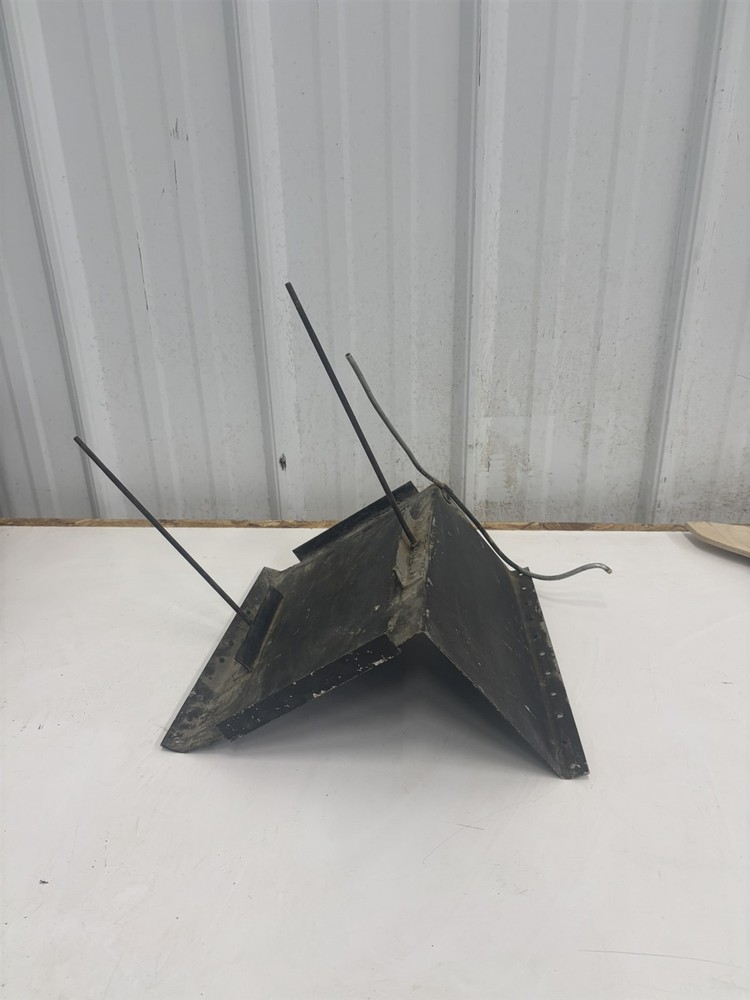 Luscombe Model 8 Battery Box Platform Mount Base Bracket 581084