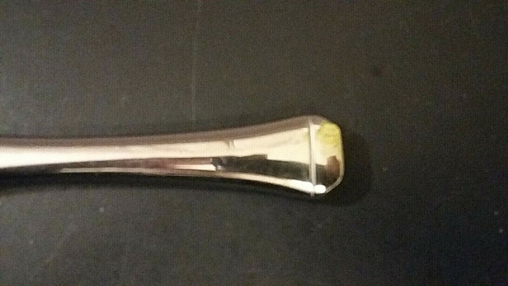 Oneida Verona Stainless Dinner Knife 9 1/2"
