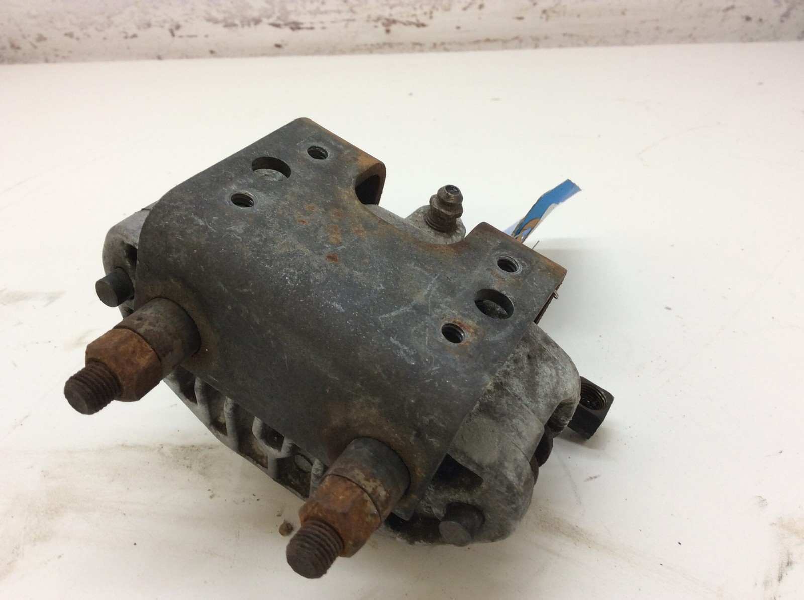 Polaris 90-92 Used OEM Brake Caliper 1930556 Indy Trail Deluxe 488 F/C OEM Wedge