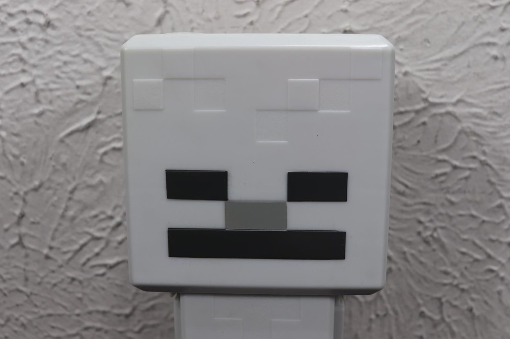 Nerf Minecraft Skeleton Blaster