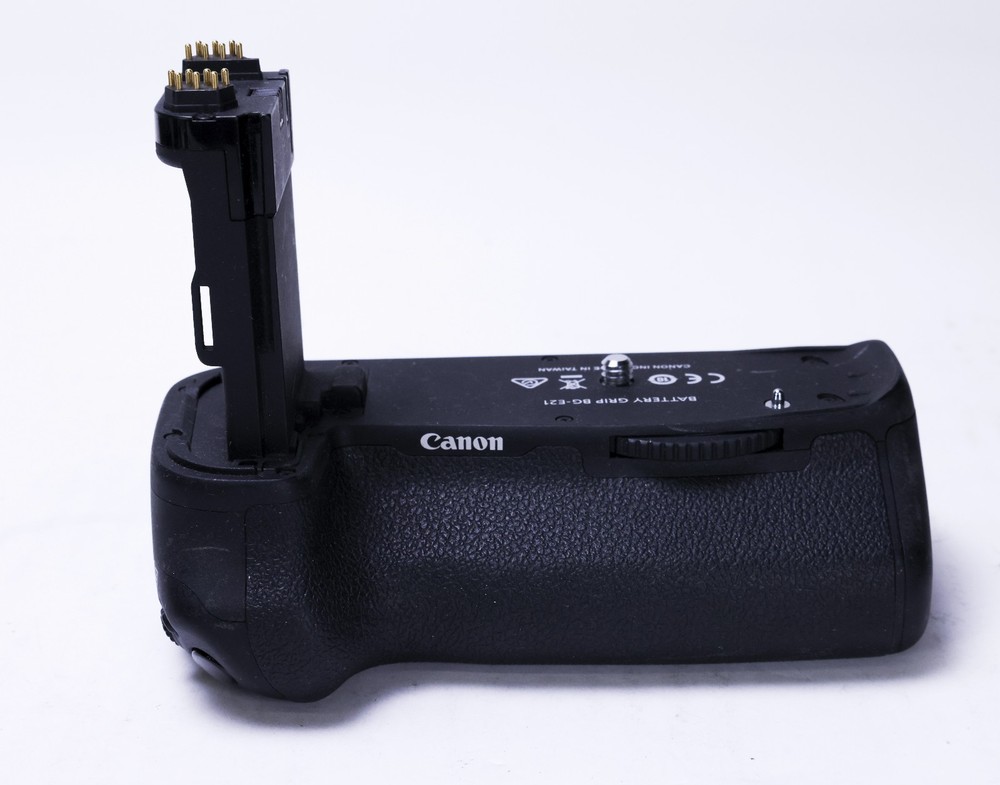 Canon BG-E21 Battery Grip for EOS 6D Mark II