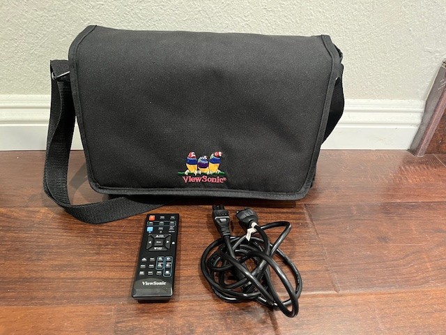 ViewSonic PJL3211 LCD Projector