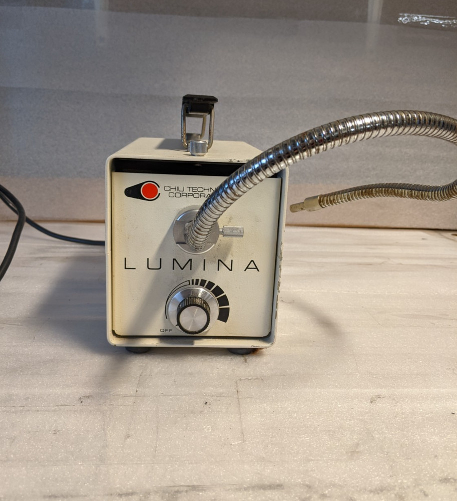 Chiu Technical Lumina FO-150 150W Fiber Optic Light Source - Tested