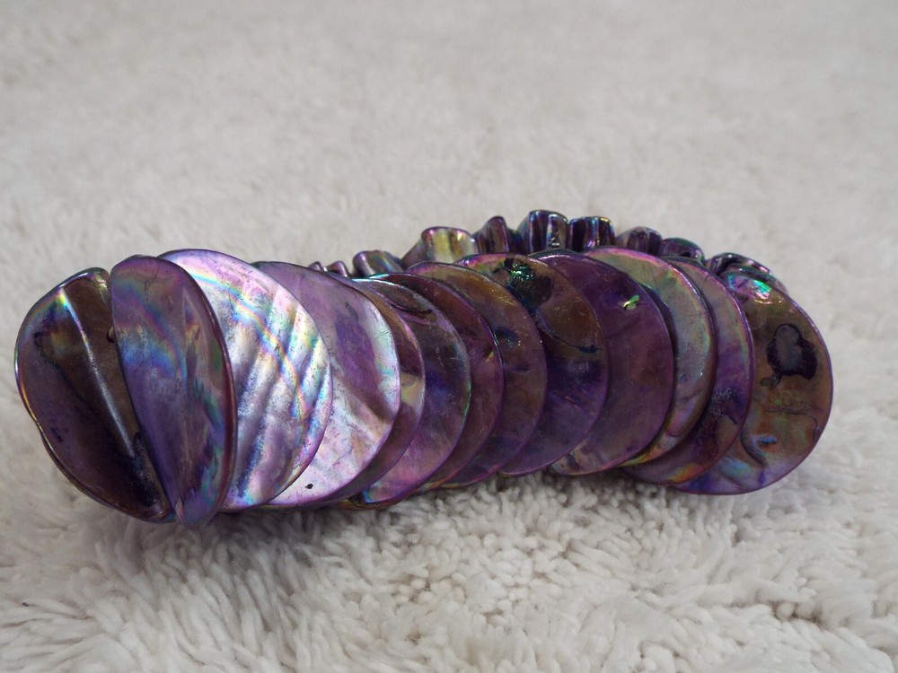 Iridescent Purple Shell Stretch Bracelet (D67)