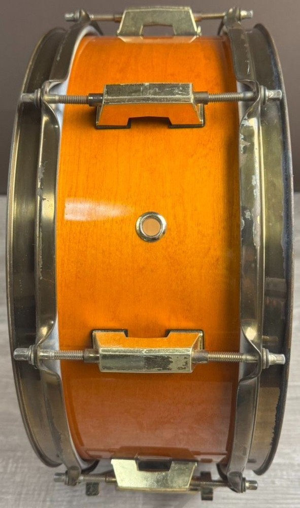 Pearl Custom Classic One Piece Maple Shell Snare Drum