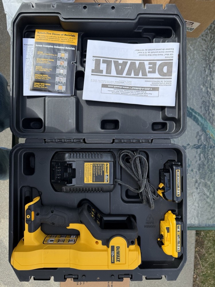 DEWALT-DCT419S1-Hand-Held-Scanner