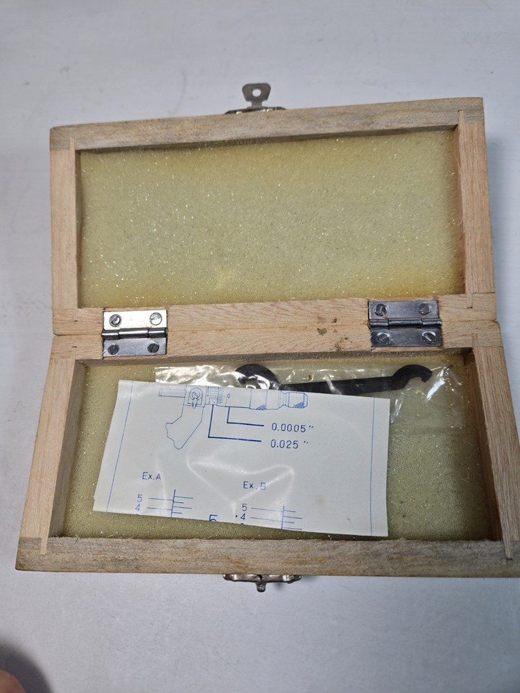 New Old Stock Micrometer 0”-1" .0001” Range