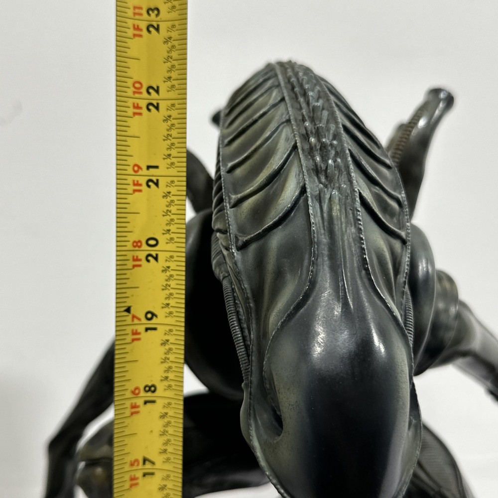 Sideshow Aliens Warrior 1/4 Maquette Premium Format SSC Damaged