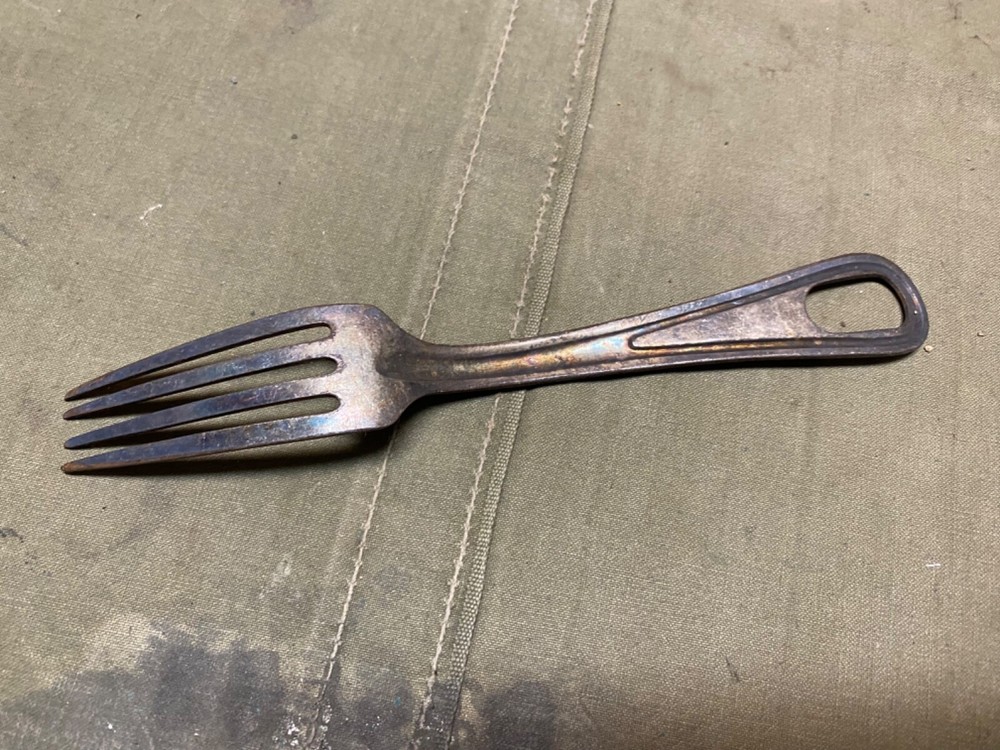 ORIGINAL WWII US ARMY MESS KIT FORK UTENSIL