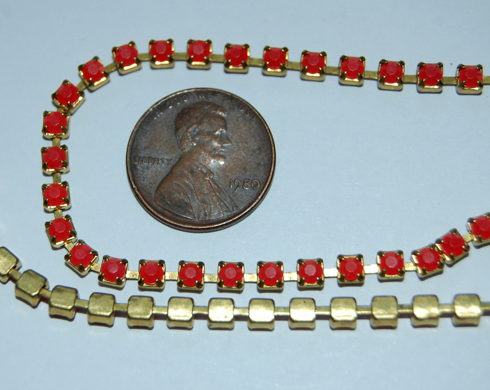 VINTAGE CARNELIAN ORANGE CRYSTAL 24pp RHINESTONE CHAIN TRIM BRASS BY THE FOOT