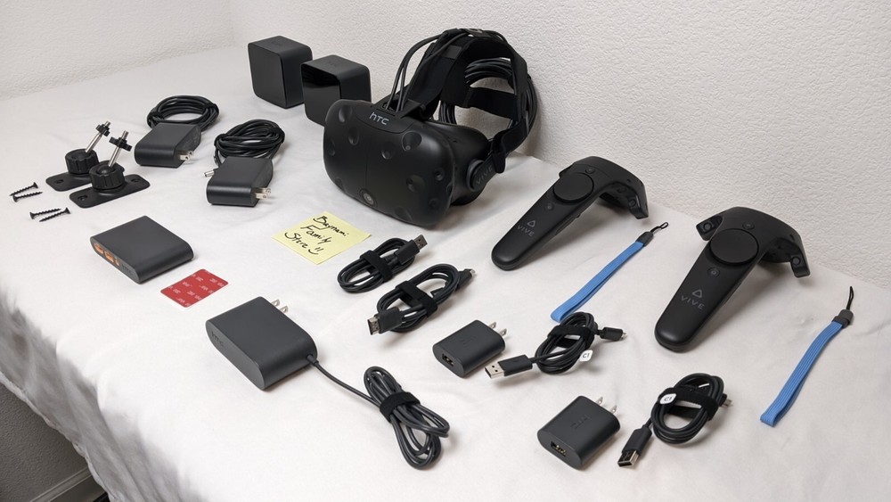 HTC Vive VR Headset Complete Set Full Kit System Virtual Reality A+ Clean
