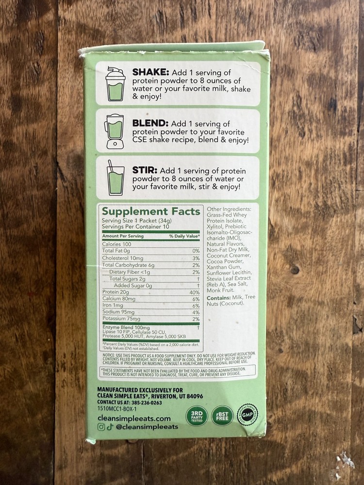 CLEAN SIMPLE EATS Whey Protein Powder Mint Chocolate Cookie 10 Pack Box